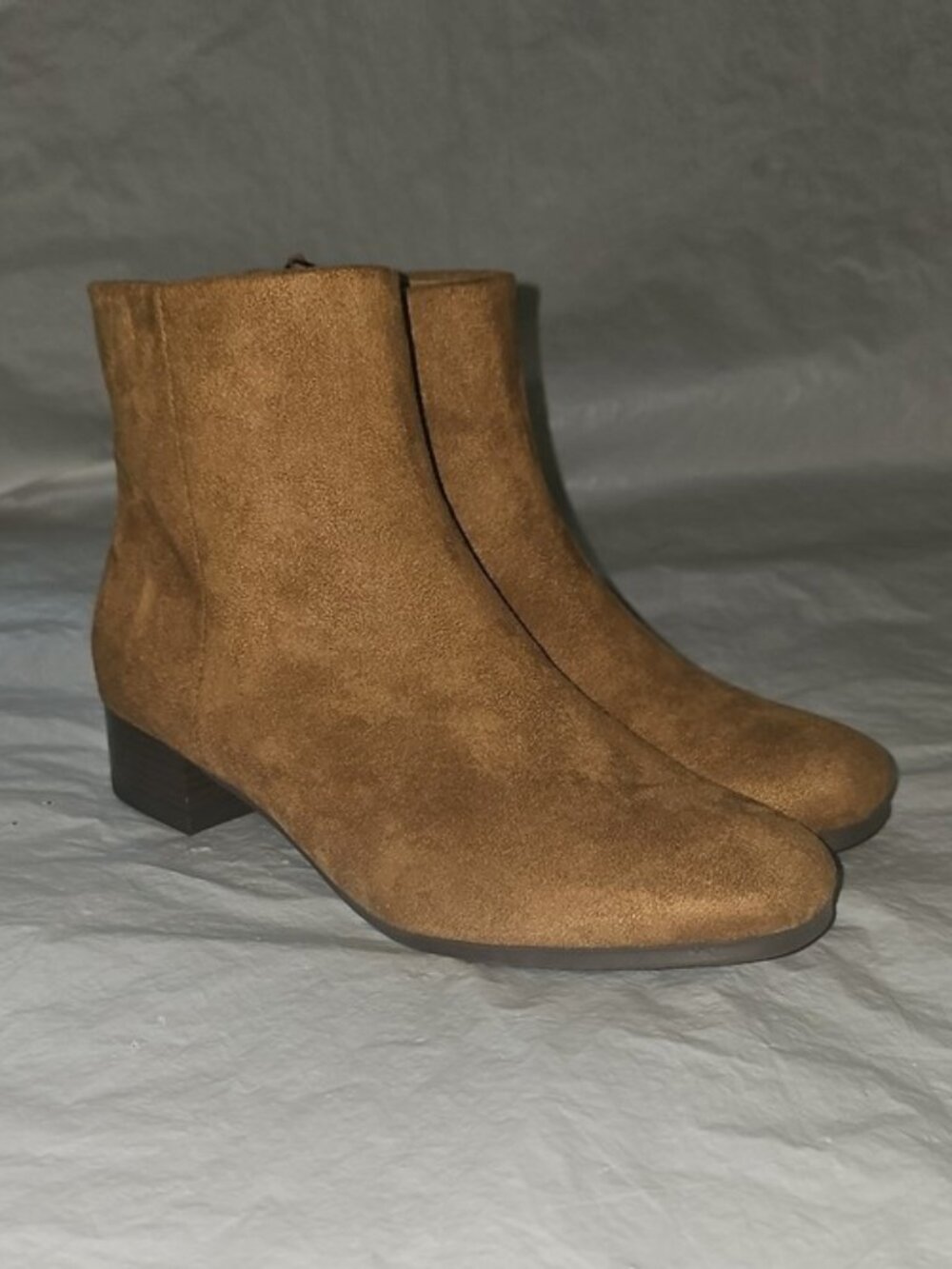 Time and Tru Women's Size 6 Zippered Ankle Boots Cognac New